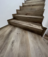  Bukoma schody z podlahy zakaznika NEMO